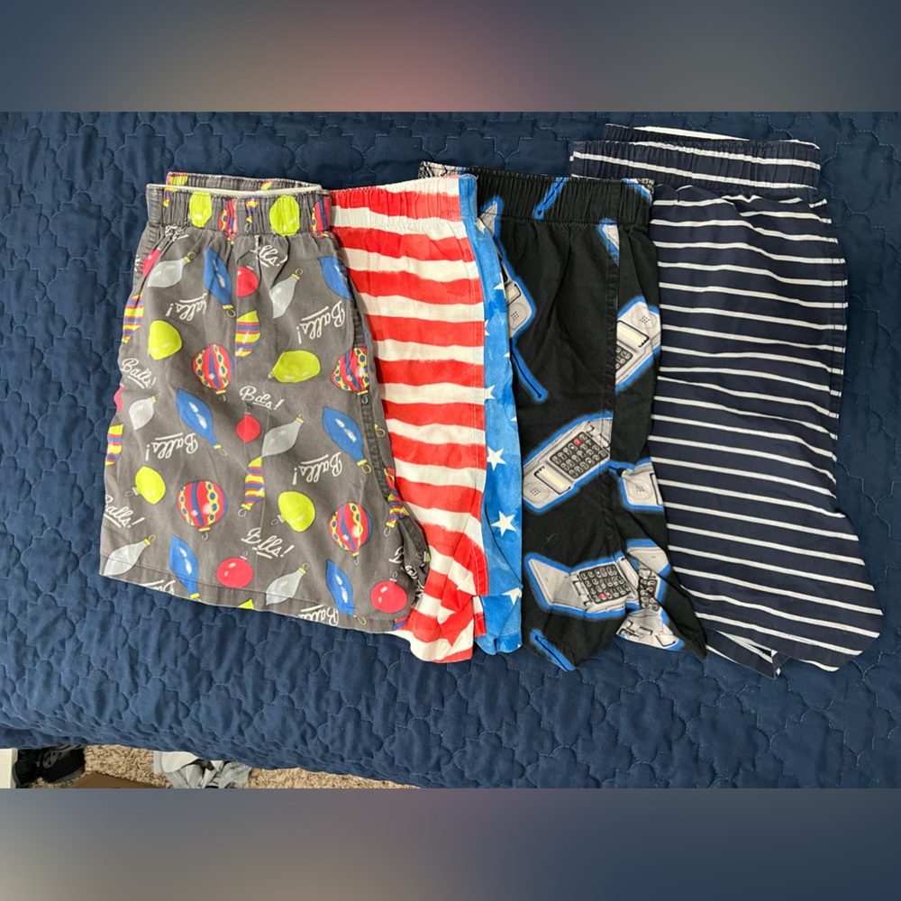 4 pair American Eagle boxers
